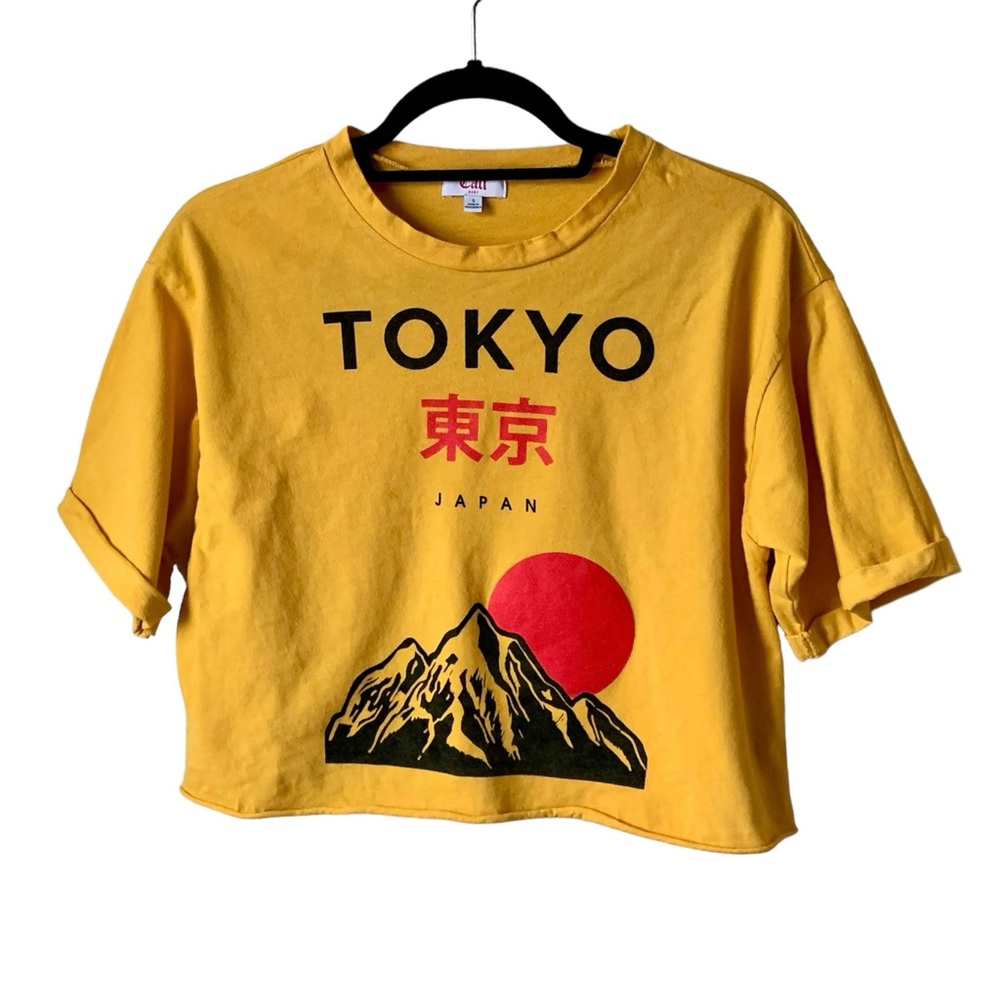 Cali Baby - Tokyo mustard color t-shirt w/ mountain background, Japanese. Size S